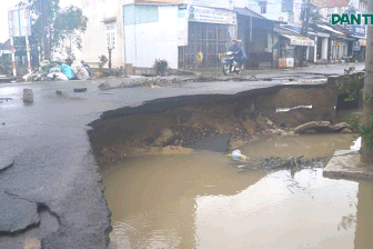 Cảnh hoang tàn sau khi nước rút ở vùng lũ Phú Yên