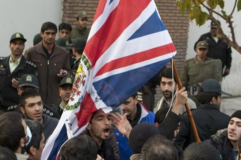 Anh cảnh báo “hậu quả nghiêm trọng” trong quan hệ với Iran