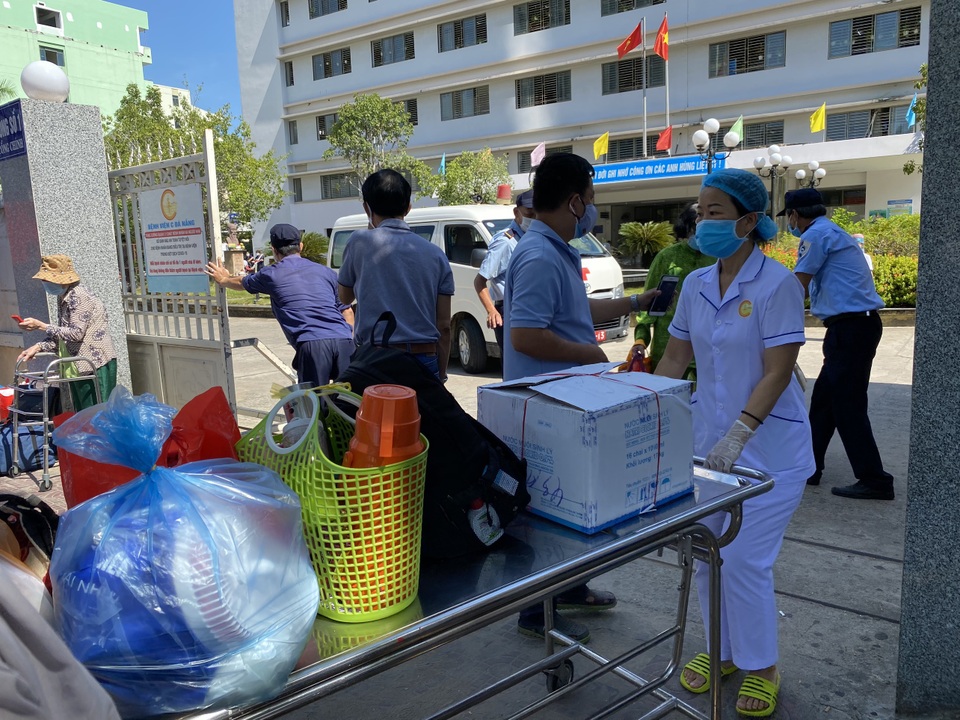Tâm thư xúc động của GĐ bệnh viện C Đà Nẵng khi hết lệnh phong tỏa - 4 Tâm thư xúc động của GĐ bệnh viện C Đà Nẵng khi hết lệnh phong tỏa - 4