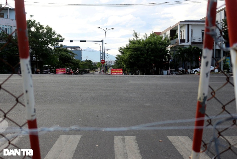 Đà Nẵng mở rộng vùng phong tỏa ở điểm nóng Covid-19 - 8 Đà Nẵng mở rộng vùng phong tỏa ở điểm nóng Covid-19 - 8