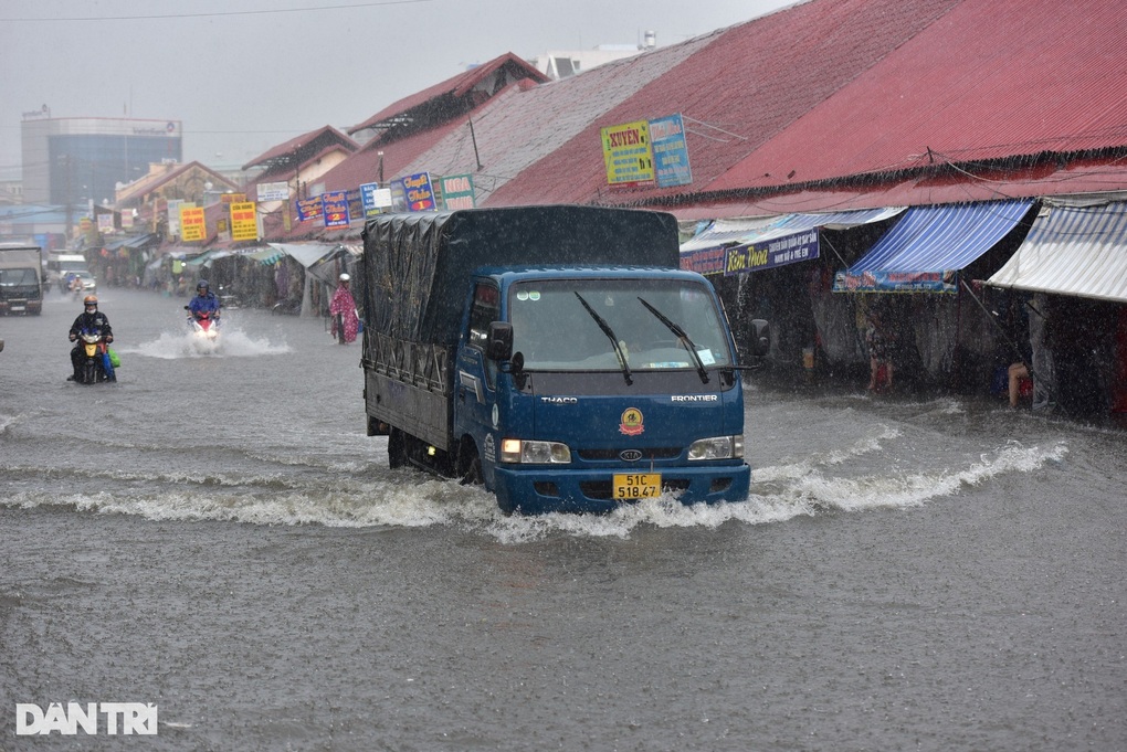 Người dân TP Thủ Đức kêu ca về hạ tầng nhưng chưa có cách giải quyết - 2 Người dân TP Thủ Đức kêu ca về hạ tầng nhưng chưa có cách giải quyết - 2