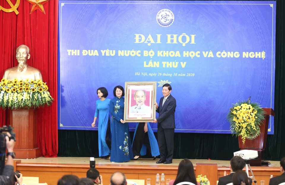 Trình độ phát triển KHCN còn khoảng cách so với nhóm dẫn đầu khu vực - 2 Trình độ phát triển KHCN còn khoảng cách so với nhóm dẫn đầu khu vực - 2