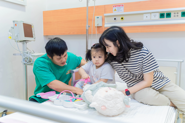 Bé 3 tuổi khò khè, phát hiện buồng tim to như người trưởng thành