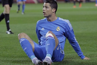 Vì Real Madrid, C.Ronaldo cắn răng tiêm thuốc để ra sân