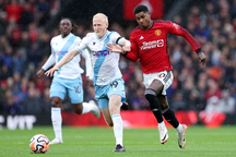 Man Utd thua Crystal Palace bởi một cú sút xuất thần