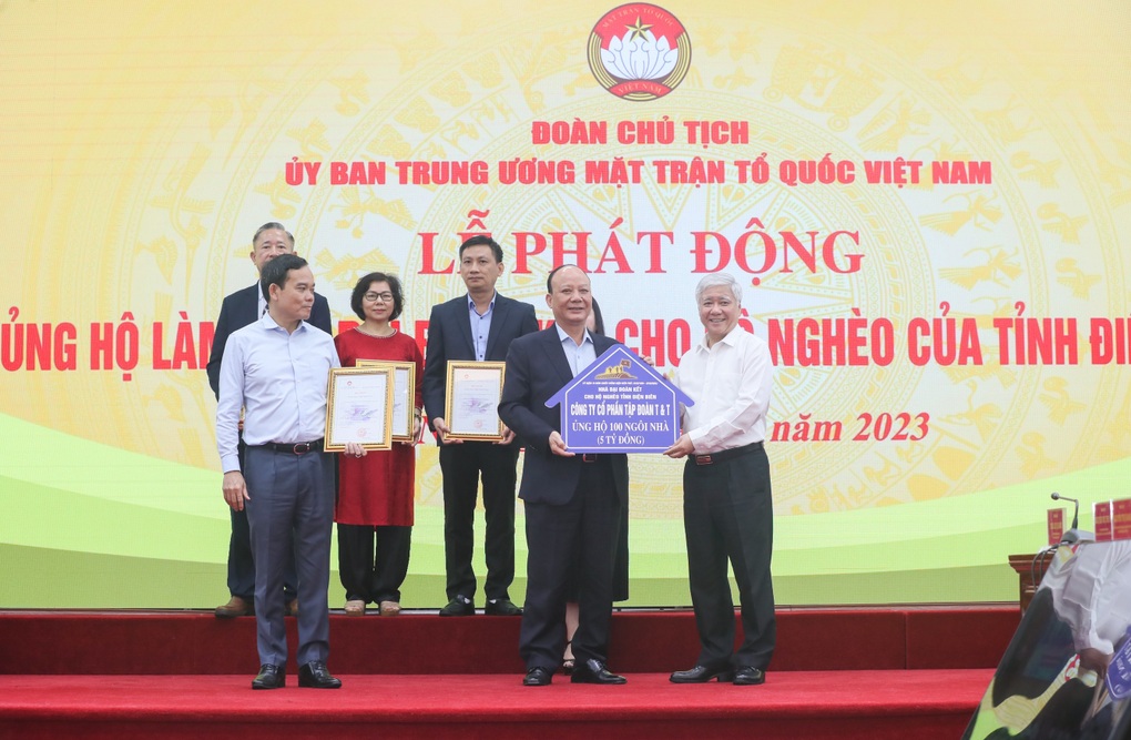 TT Group ủng hộ 5 tỷ đồng làm nhà cho người nghèo tỉnh Điện Biên - 1 TT Group ủng hộ 5 tỷ đồng làm nhà cho người nghèo tỉnh Điện Biên - 1