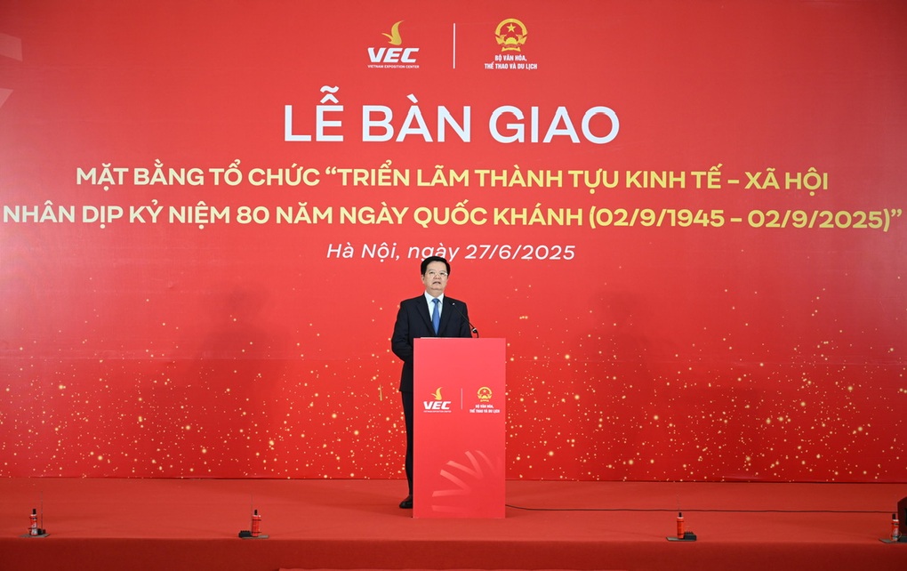 Vingroup bàn giao mặt bằng Trung tâm Triển lãm Việt Nam nhân dịp kỷ niệm ngày Quốc khánh - 2 Vingroup bàn giao mặt bằng Trung tâm Triển lãm Việt Nam nhân dịp kỷ niệm ngày Quốc khánh - 2