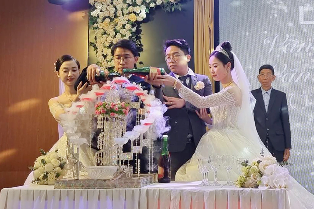 Anh em song sinh cưới vợ cùng một ngày gây sốt mạng - 5 Anh em song sinh cưới vợ cùng một ngày gây sốt mạng - 5