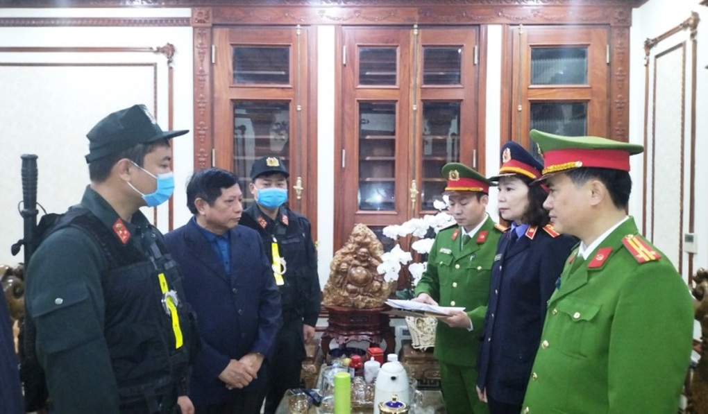 Bắt nguyên Phó Chủ tịch UBND tỉnh Hà Nam - 2 Bắt nguyên Phó Chủ tịch UBND tỉnh Hà Nam - 2