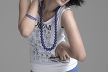 Yoon Eun Hye xinh đẹp trong bộ sưu tập hè Basic House