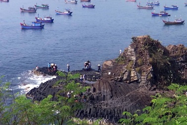 Gành Đá Đĩa và Mũi Điện ở Phú Yên hút khách tham quan dịp Tết