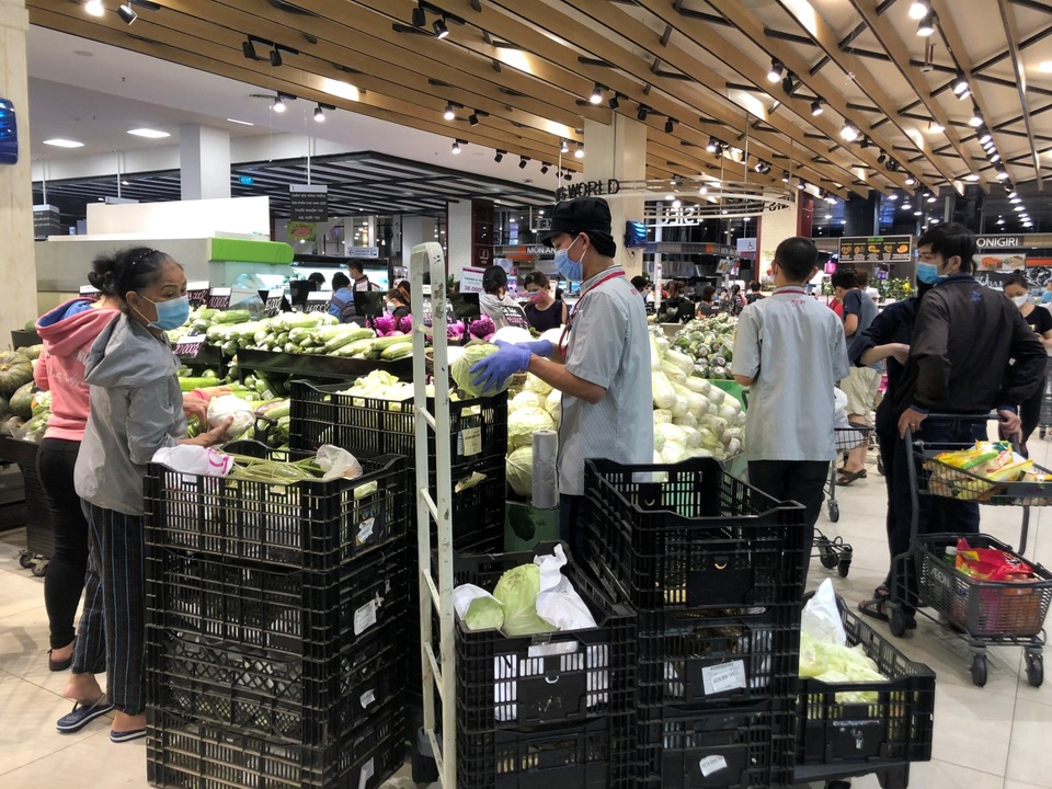 Những cống hiến thầm lặng để phục vụ người dân trong dịch Covid-19 - 2 Những cống hiến thầm lặng để phục vụ người dân trong dịch Covid-19 - 2