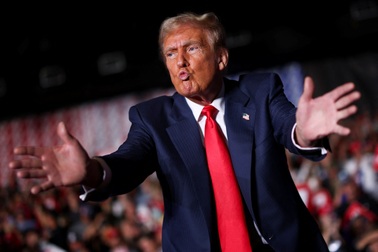 Ông Trump được dự đoán thắng ở tất cả bang chiến trường