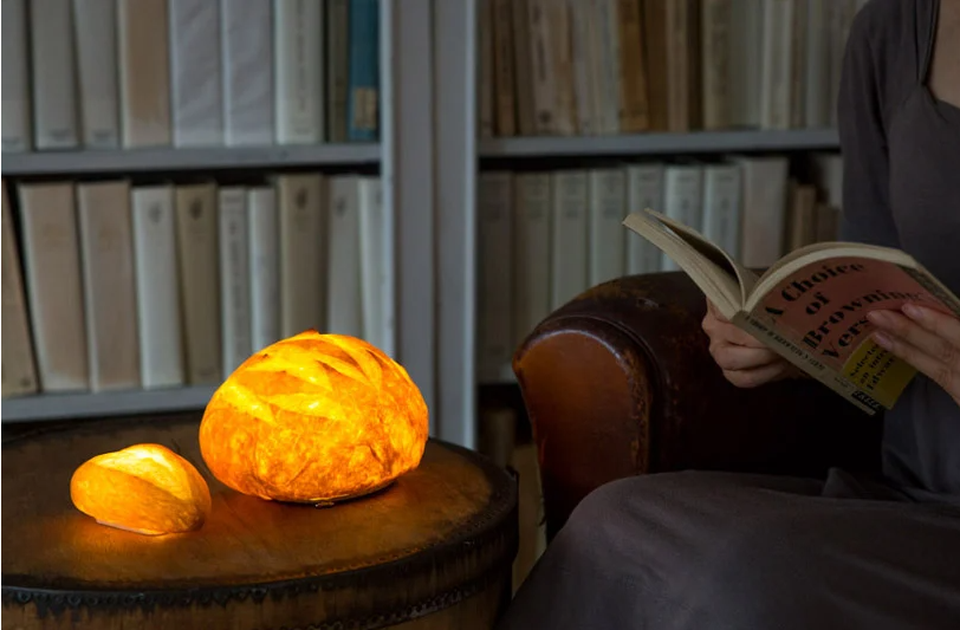 Bánh mì phát sáng giá vài triệu đồng/chiếc - 3 Bánh mì phát sáng giá vài triệu đồng/chiếc - 3