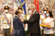 Cuba trao tặng Chủ tịch nước Nguyễn Xuân Phúc huân chương cao quý nhất