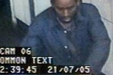 Anh truy tố thêm 2 nghi can khủng bố