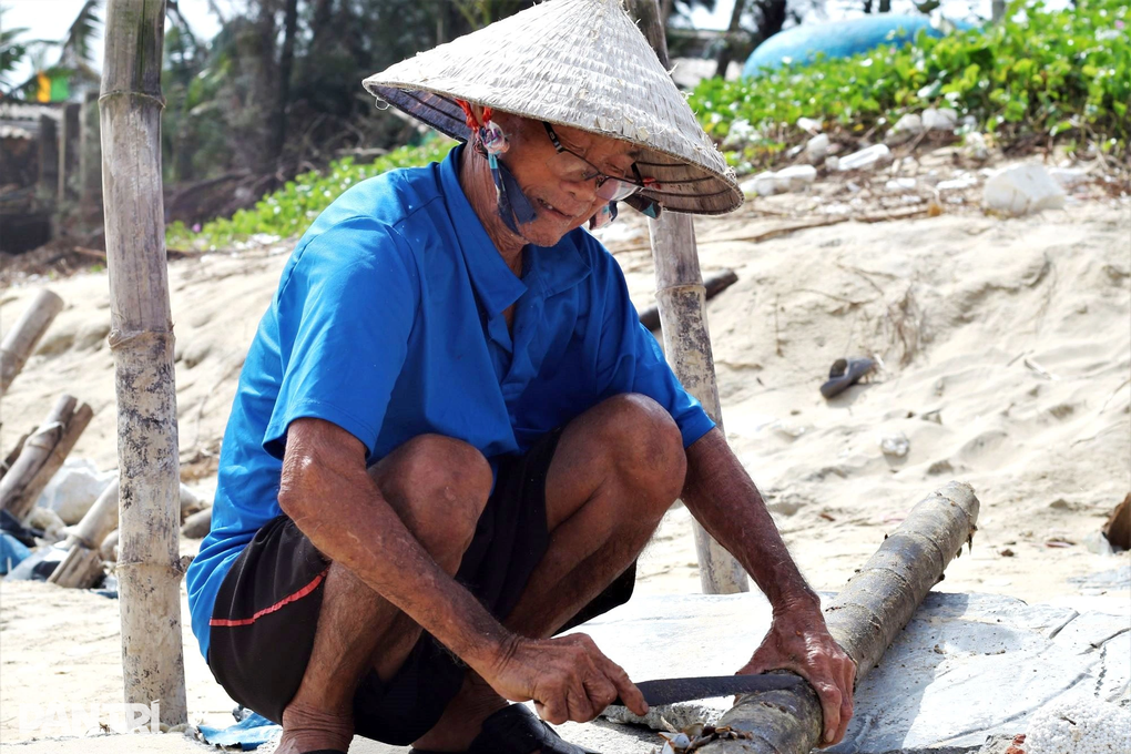Biển ngoạm bờ, dân lo sợ mất làng vì sóng dữ - 7 Biển ngoạm bờ, dân lo sợ mất làng vì sóng dữ - 7