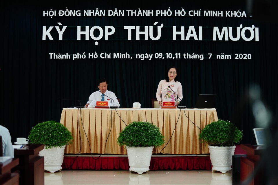 Ai giải quyết vấn đề tiếng ồn karaoke? - 6 Ai giải quyết vấn đề tiếng ồn karaoke? - 6