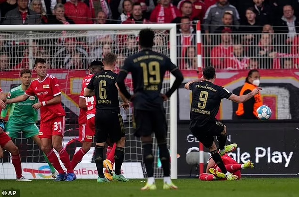 Lewandowski dẫn đầu Vua phá lướichâu Âu, sáng cửa giành Quả bóng vàng - 3 Lewandowski dẫn đầu Vua phá lướichâu Âu, sáng cửa giành Quả bóng vàng - 3