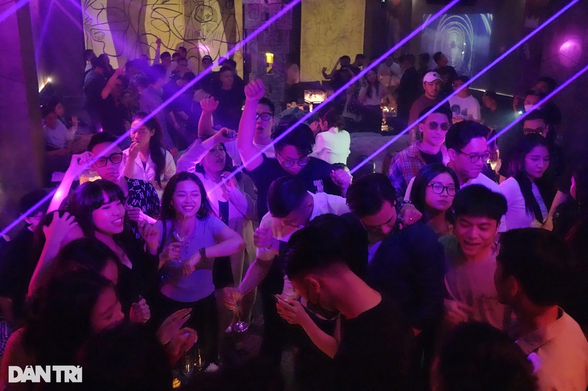 Đi bar liệu có xấu? - 1 Đi bar liệu có xấu? - 1