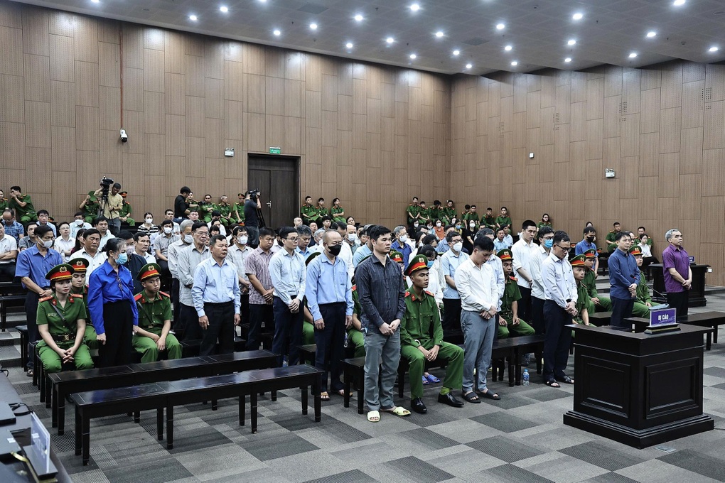 Vụ Phúc Sơn: Hậu quả khi những người có chức vụ, quyền hạn bị thao túng - 1 Vụ Phúc Sơn: Hậu quả khi những người có chức vụ, quyền hạn bị thao túng - 1