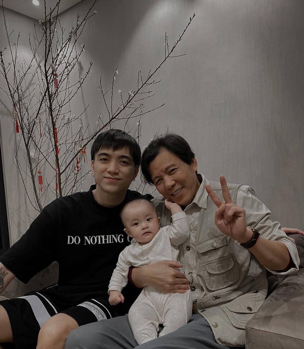 SOOBIN: Cãi gia đình theo ca hát, không muốn dựa dẫm dù bố là NSND - 6 SOOBIN: Cãi gia đình theo ca hát, không muốn dựa dẫm dù bố là NSND - 6