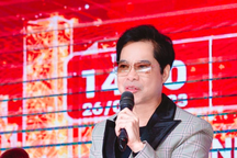 Ca sĩ Ngọc Sơn bật khóc khi nhắc về mẹ