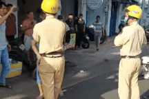 Tài xế đánh CSGT vì bị yêu cầu đo nồng độ cồn