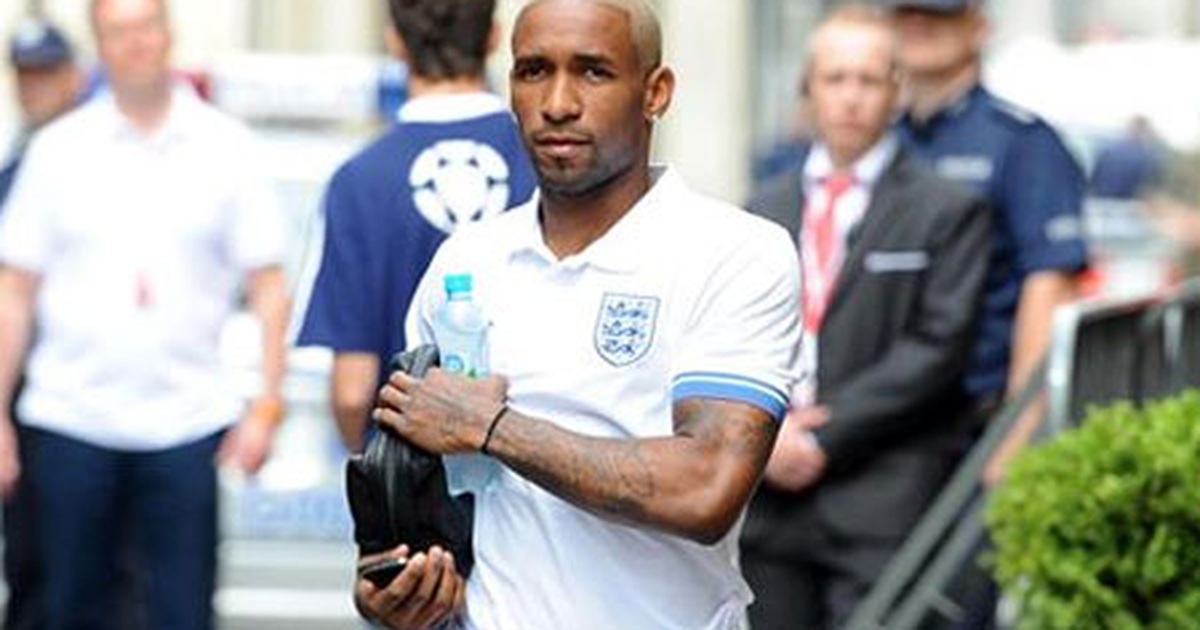 Defoe bất ngờ bỏ Tottenham để sang Mỹ thi đấu | Báo Dân trí