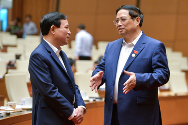 Quốc hội bắt đầu chất vấn các thành viên Chính phủ