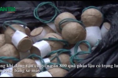 Hà Nội: Tóm gọn "nữ quái” vận chuyển gần 800 quả pháo Trung Quốc