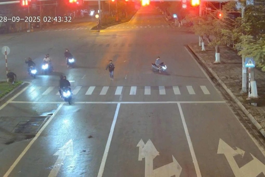 Điều tra nhóm thanh, thiếu niên mang hung khí gây náo loạn Hải Phòng - 1