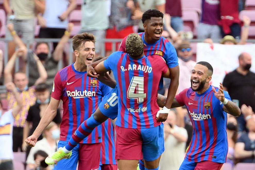 Không còn Messi, Barcelona rơi xuống vực thẳm - 3 Không còn Messi, Barcelona rơi xuống vực thẳm - 3