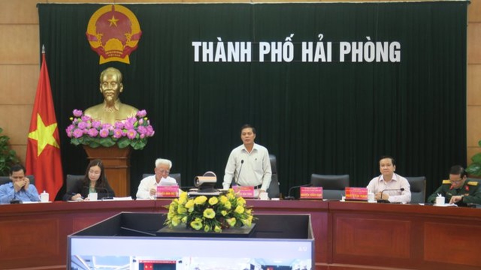 Phong tỏa 1 tổ dân phố, cách ly toàn bộ thủy thủ tiếp xúc ca bệnh thứ 30 - 3 Phong tỏa 1 tổ dân phố, cách ly toàn bộ thủy thủ tiếp xúc ca bệnh thứ 30 - 3