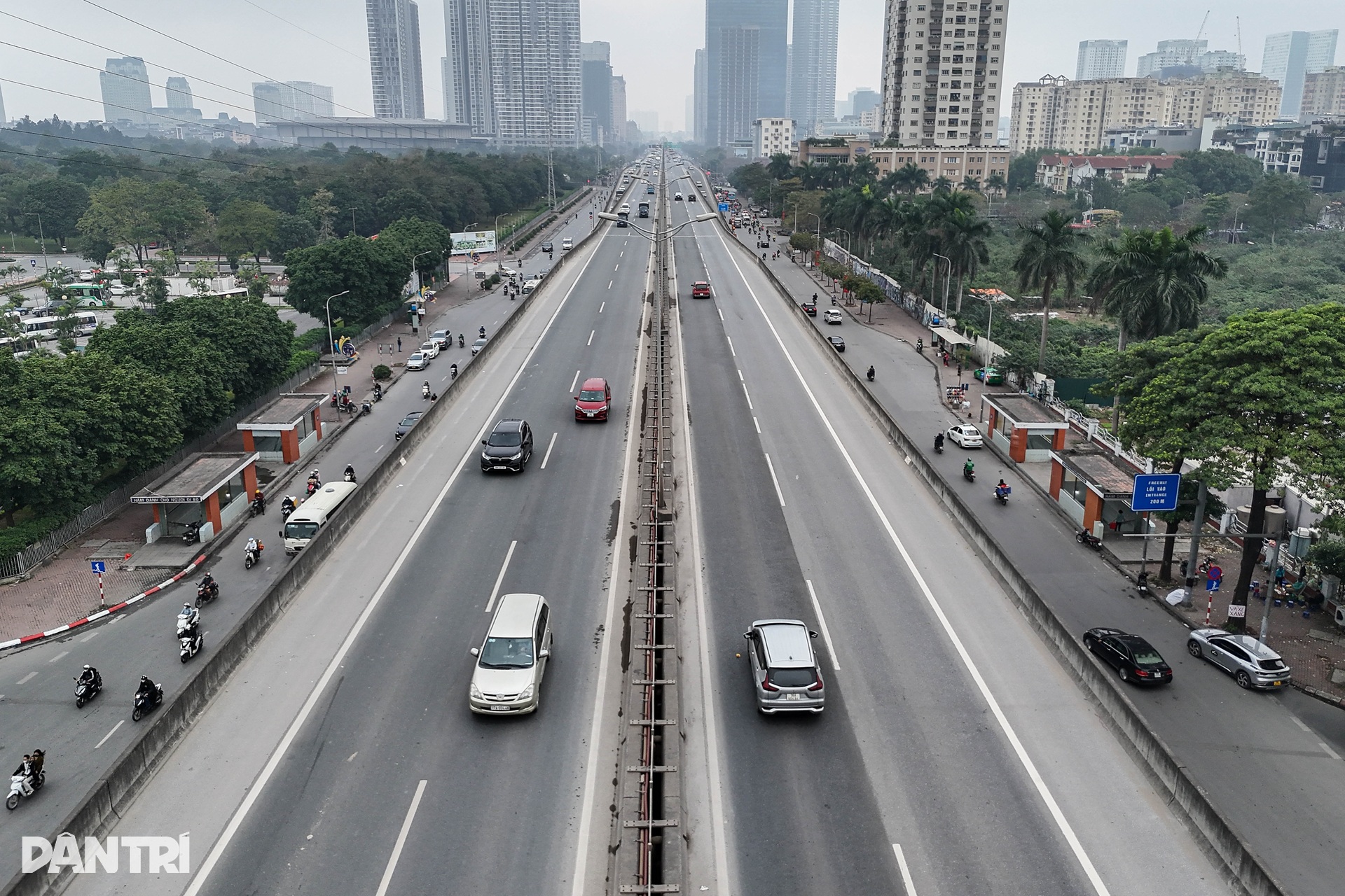 Đường phố Hà Nội thông thoáng trong ngày 26 Tết - 1 Đường phố Hà Nội thông thoáng trong ngày 26 Tết - 1