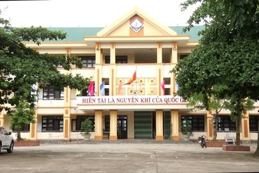 Trường học bị kẻ gian đột nhập, phá tung két sắt