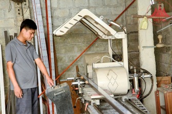 Đa dạng hóa sinh kế, ưu tiên hỗ trợ phụ nữ, người khuyết tật thoát nghèo