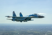Nga tuyên bố bắn rơi tiêm kích Su-27, 15 máy bay không người lái Ukraine