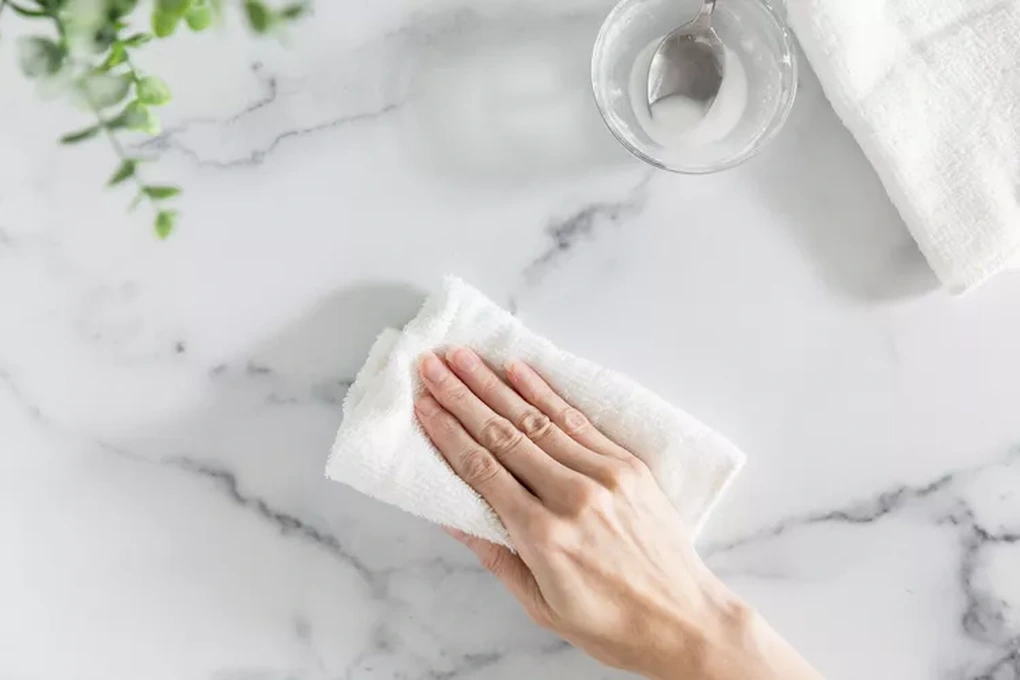 Bí kíp 5 phút giữ mặt bếp thạch anh sáng bóng mà không tốn sức - 2 Bí kíp 5 phút giữ mặt bếp thạch anh sáng bóng mà không tốn sức - 2