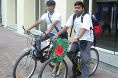 Đạp xe vòng quanh thế giới tuyên truyền phòng chống ma tuý