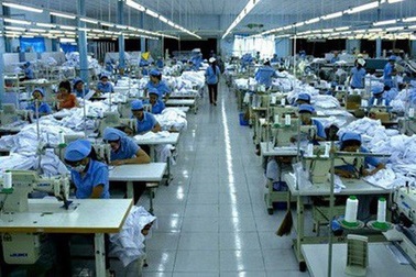 Cắt thưởng Tết công nhân, doanh nghiệp càng thêm khó