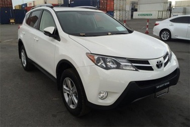 Lách cửa hẹp, xe mới, xe lạ rủ nhau về Việt Nam