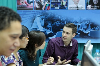 “Đừng ngại mắc lỗi nếu muốn sử dụng tốt tiếng Anh”