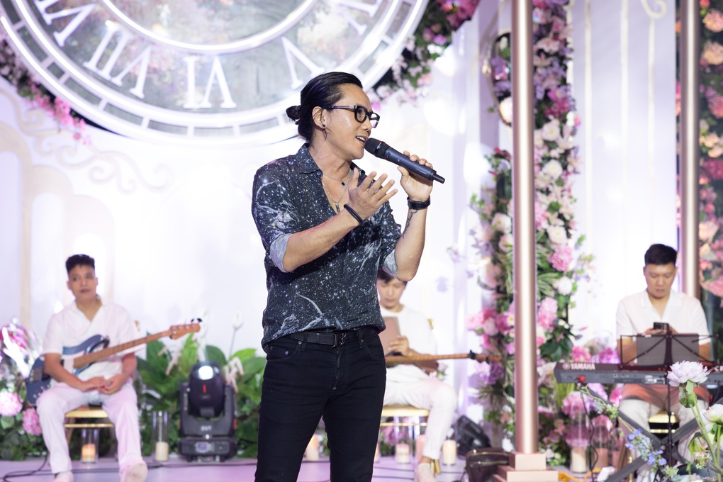 NSND Quang Thọ hát mừng đám cưới Sao Mai Tuấn Anh - 5 NSND Quang Thọ hát mừng đám cưới Sao Mai Tuấn Anh - 5