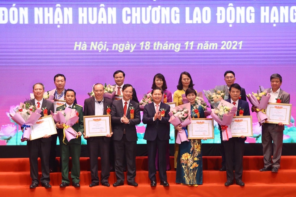Tổng cục Giáo dục nghề nghiệp đón nhận Huân chương lao động hạng Nhất - 3 Tổng cục Giáo dục nghề nghiệp đón nhận Huân chương lao động hạng Nhất - 3