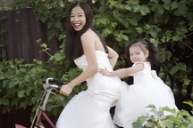 Sang Úc sinh sống, mẹ Việt trổ tài làm vườn rộng 2000 m2 ngập hoa trái