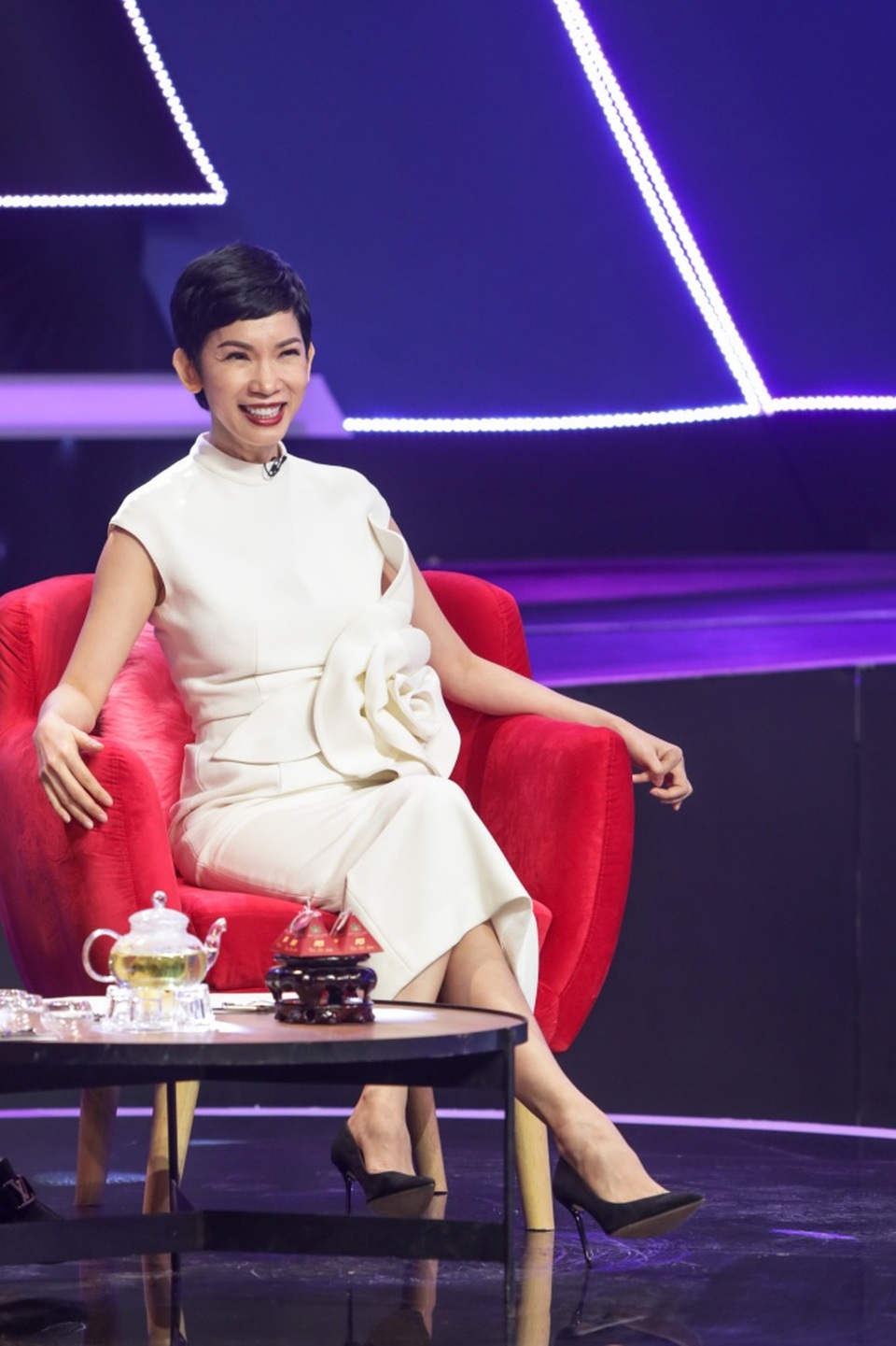 Hari Won bị trêu chọc: “Cưới người đàn ông hay khóc nhất showbiz” - 6 Hari Won bị trêu chọc: “Cưới người đàn ông hay khóc nhất showbiz” - 6