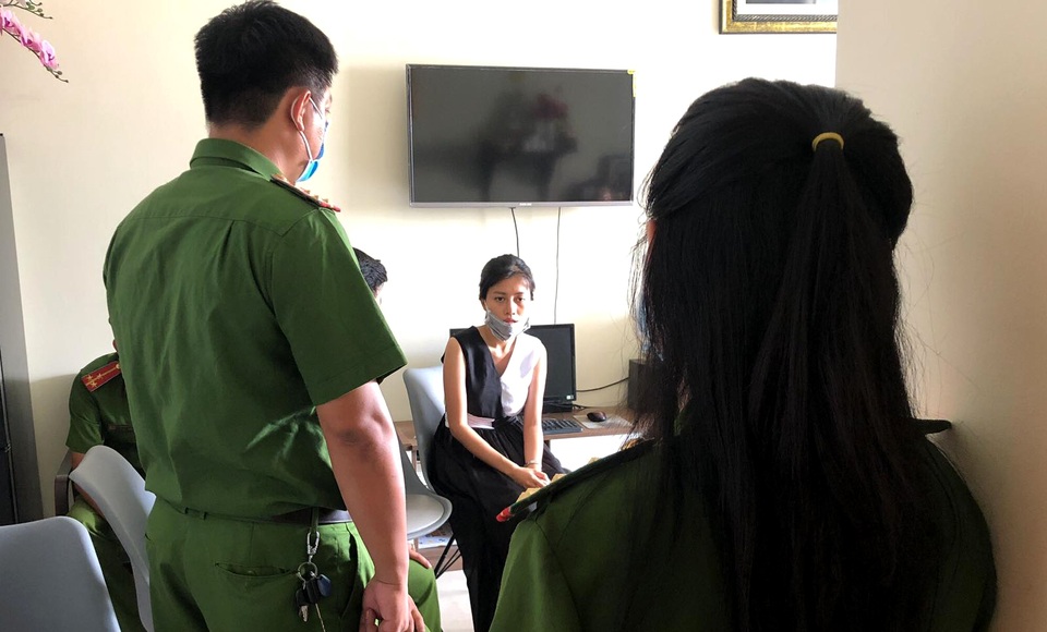 Nữ giám đốc “vẽ” dự án, bán đất nền chiếm đoạt hàng chục tỷ đồng - 2 Nữ giám đốc “vẽ” dự án, bán đất nền chiếm đoạt hàng chục tỷ đồng - 2