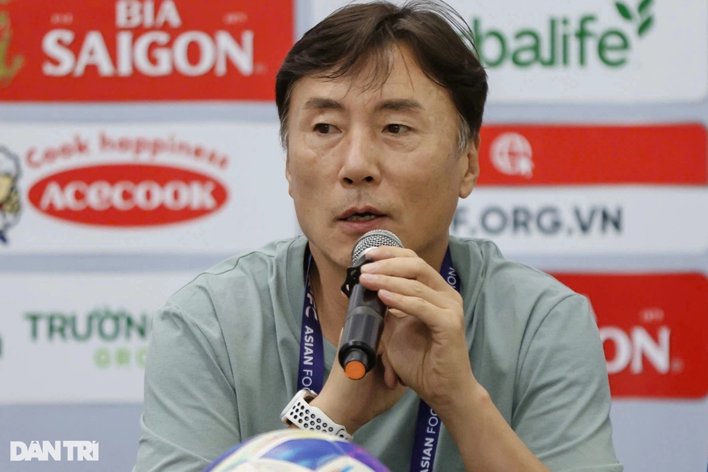 HLV Lào: Tôi ấn tượng về sức mạnh của đội tuyển Việt Nam - 1