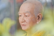 Bức tượng giống “người thật”, từng bị đòi xem hộ chiếu ở ngôi chùa 600 tuổi